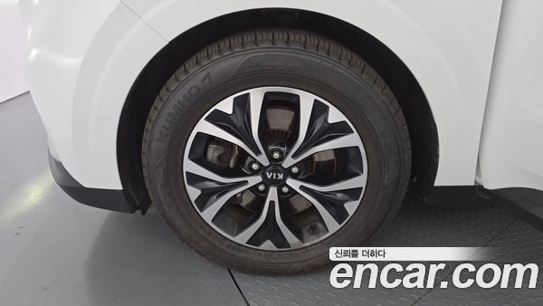 Kia Carnival 2021, фото 5