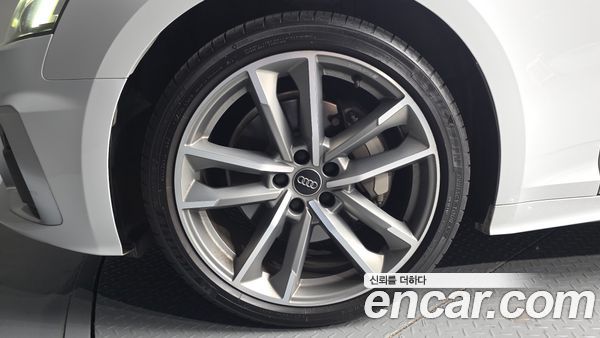 Audi A5 2021, фото 5