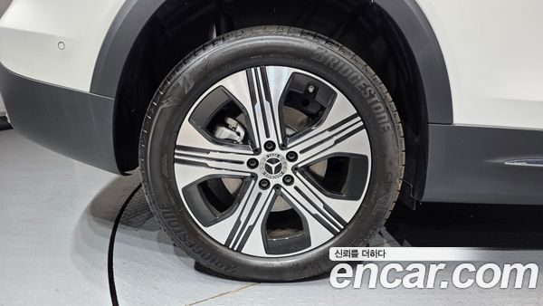Mercedes-Benz EQB 2026, фото 5