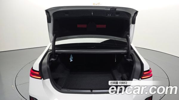 BMW 5 Series 2024, фото 20