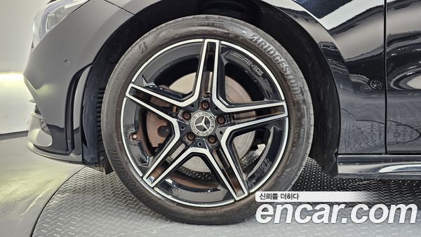 Mercedes-Benz CLA 2023, фото 5