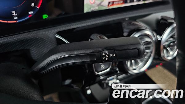 Mercedes-Benz CLA 2023, фото 9