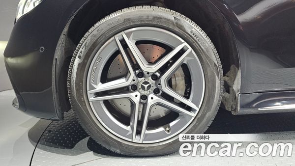 Mercedes-Benz S-Class 2023, фото 4