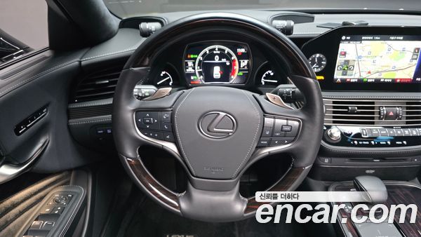 Lexus LS 2022, фото 20