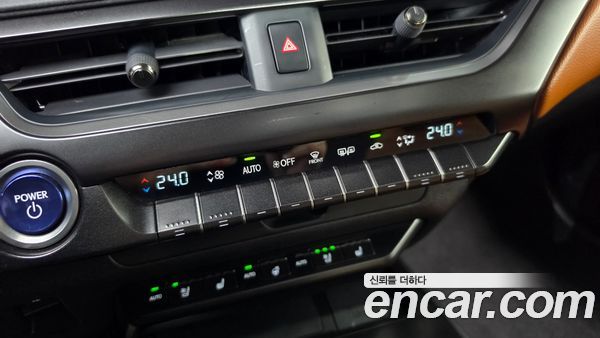 Lexus UX 2021, фото 29