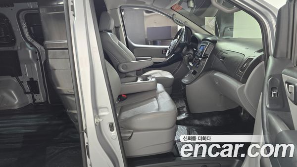 Hyundai Grand Starex 2021, фото 15