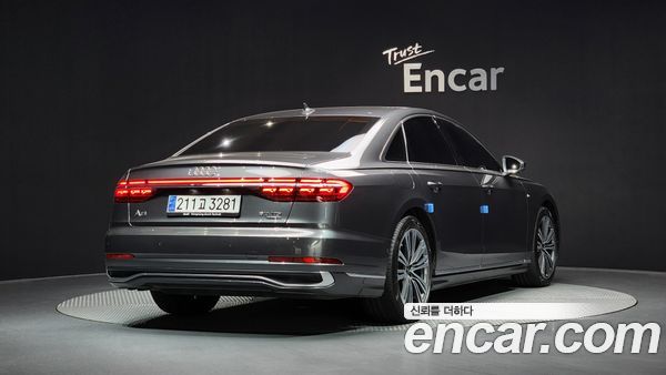 Audi A8 2023, фото 2