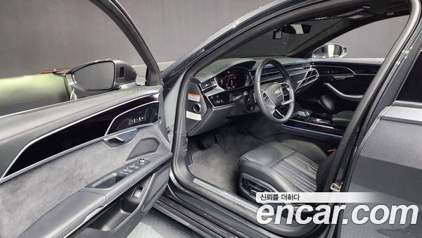 Audi A8 2023, фото 10