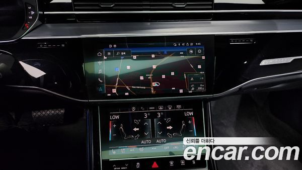 Audi A8 2023, фото 14