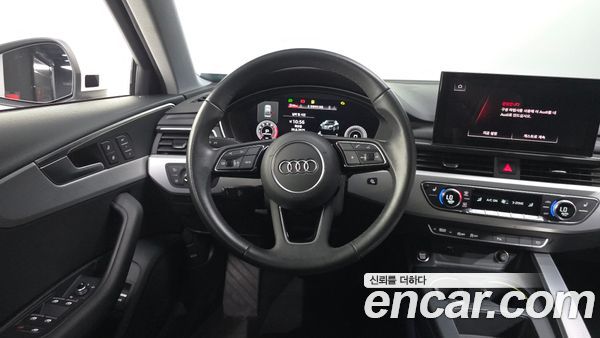 Audi A4 2021, фото 13