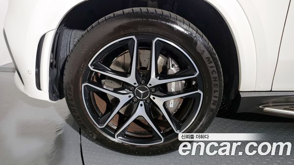 Mercedes-Benz GLE 2023, фото 5