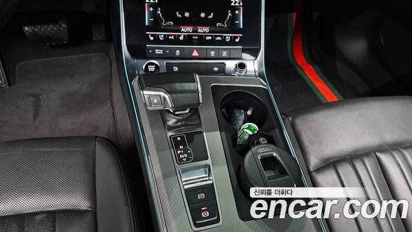 Audi A6 2021, фото 9