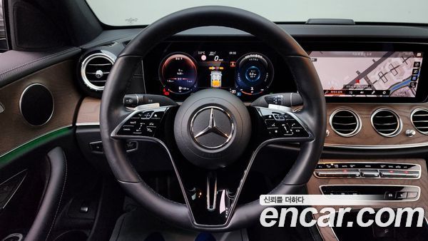 Mercedes-Benz E-Class 2022, фото 14