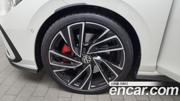 Volkswagen Golf 2023, фото 5