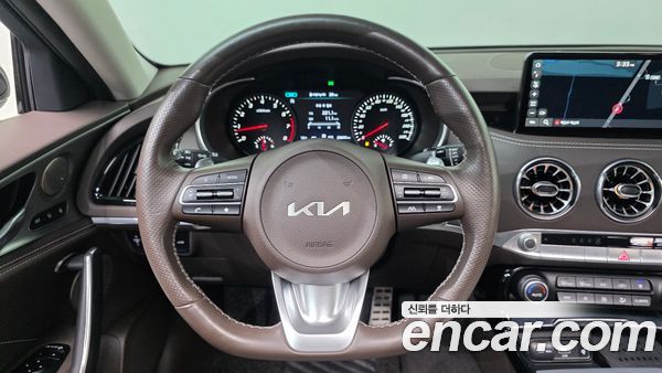Kia Stinger 2023, фото 14
