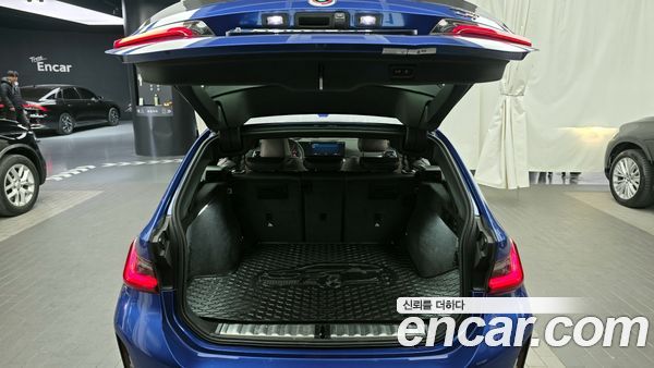 BMW 3 Series 2023, фото 20