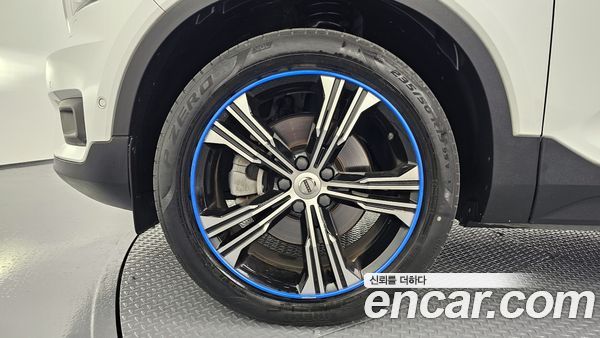 Volvo XC40 2021, фото 5