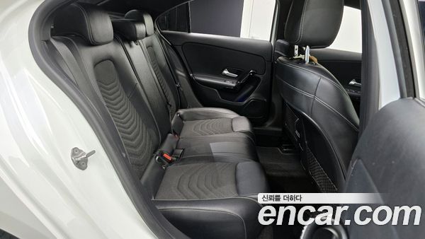 Mercedes-Benz A-Class 2020, фото 12