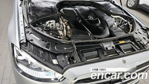 Mercedes-Benz S-Class 2022, фото 6