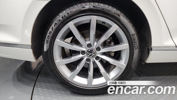 Volkswagen Passat 2021, фото 5
