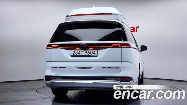 Kia Carnival 2021, фото 4