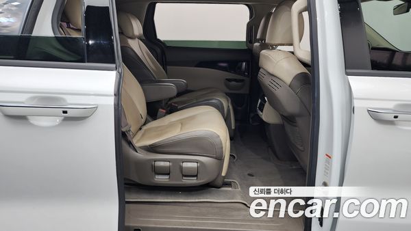 Kia Carnival 2021, фото 12