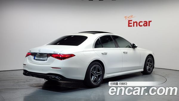 Mercedes-Benz S-Class 2022, фото 2
