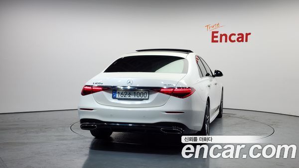 Mercedes-Benz S-Class 2022, фото 4