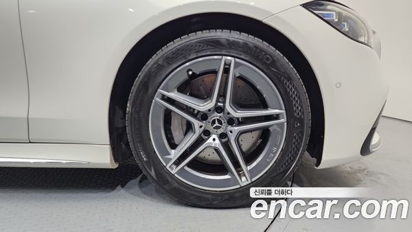 Mercedes-Benz S-Class 2022, фото 5