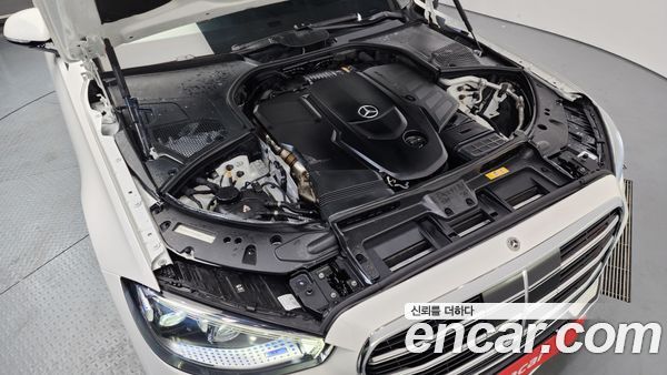 Mercedes-Benz S-Class 2022, фото 6