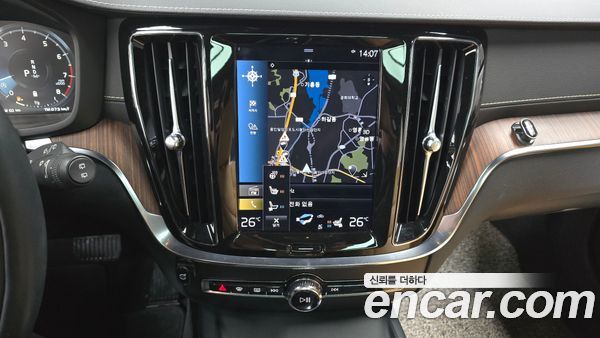 Volvo V60 2022, фото 14
