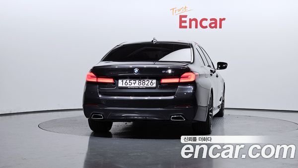 BMW 5 Series 2021, фото 4
