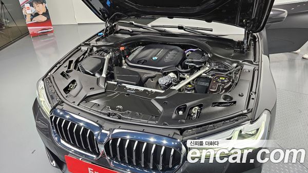 BMW 5 Series 2021, фото 6