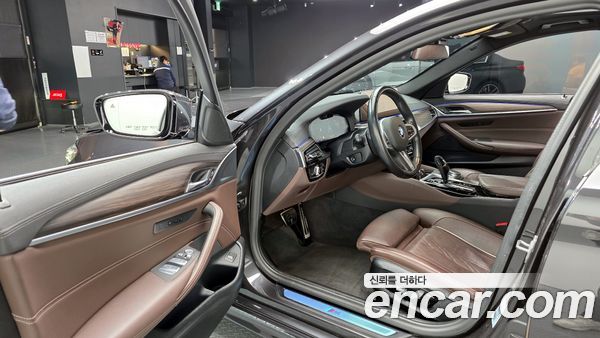 BMW 5 Series 2021, фото 11