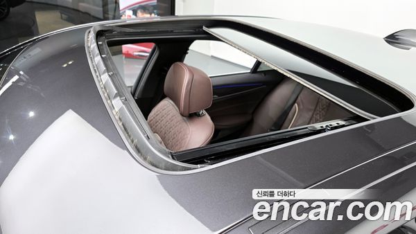 BMW 5 Series 2021, фото 18