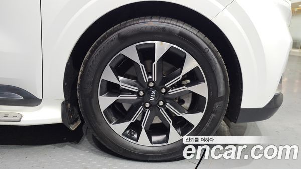 Kia Carnival 2021, фото 5