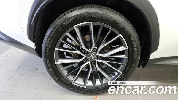 Lexus NX 2024, фото 5