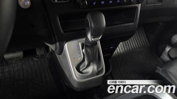 Hyundai Staria 2024, фото 9