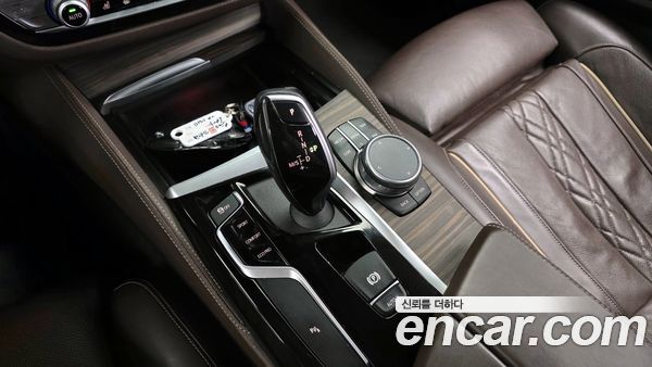 BMW 5 Series 2020, фото 9