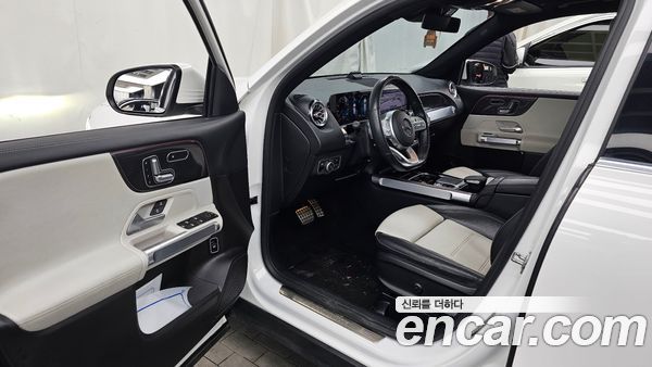 Mercedes-Benz GLB 2020, фото 10