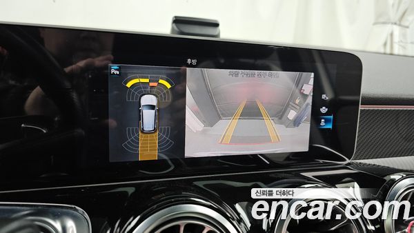 Mercedes-Benz GLB 2020, фото 15