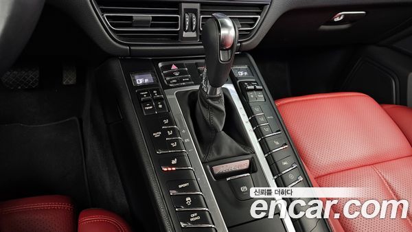 Porsche Macan 2021, фото 9