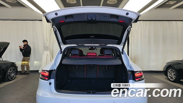 Porsche Macan 2021, фото 20