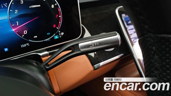 Mercedes-Benz S-Class 2022, фото 9