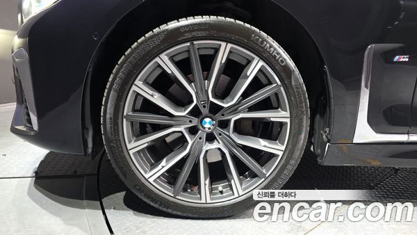 BMW 7 Series 2021, фото 5