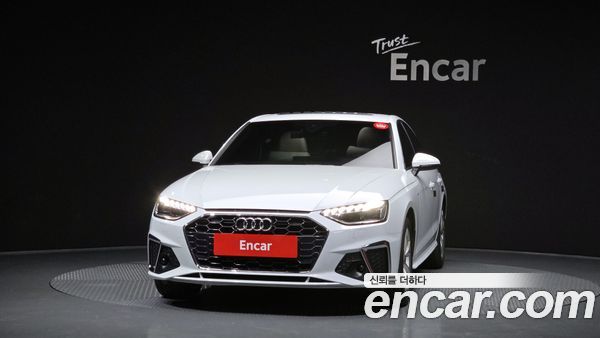 Audi A4 2022, фото 3