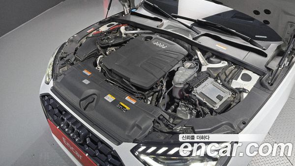 Audi A4 2022, фото 6