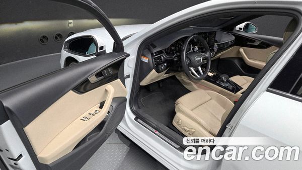 Audi A4 2022, фото 10