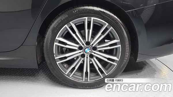BMW 3 Series 2022, фото 5