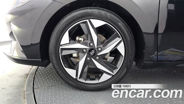 Hyundai Elantra 2021, фото 5